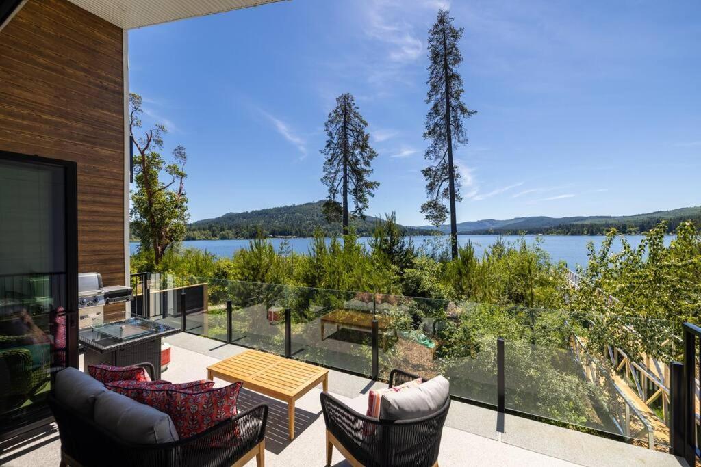 Kelly'S Sunset Lake Retreat Shawnigan Lake Esterno foto