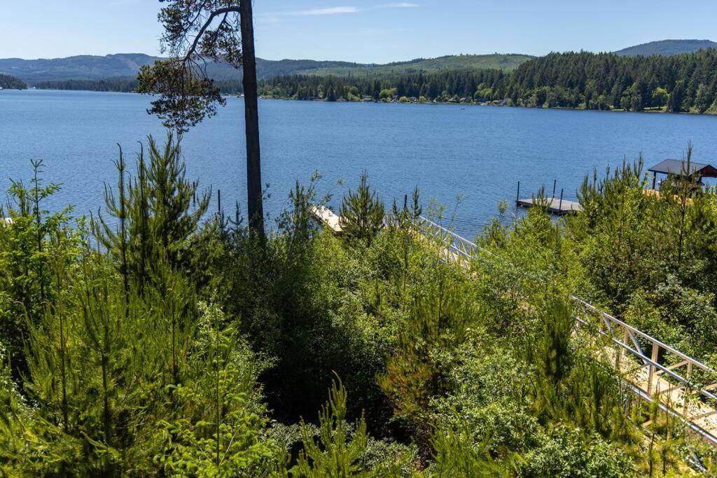 Kelly'S Sunset Lake Retreat Shawnigan Lake Esterno foto